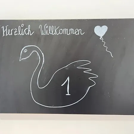 Der Schwan, Innenstadt, 2022 Renoviert Apartment Duren