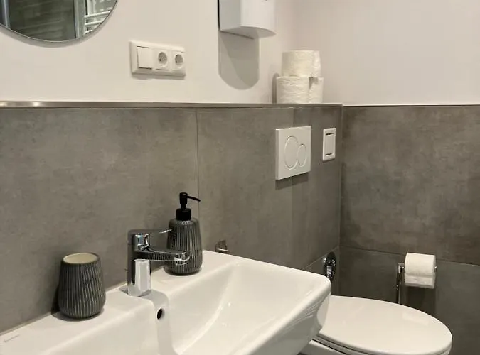 Der Schwan, Innenstadt, 2022 Renoviert * Düren - Eifel